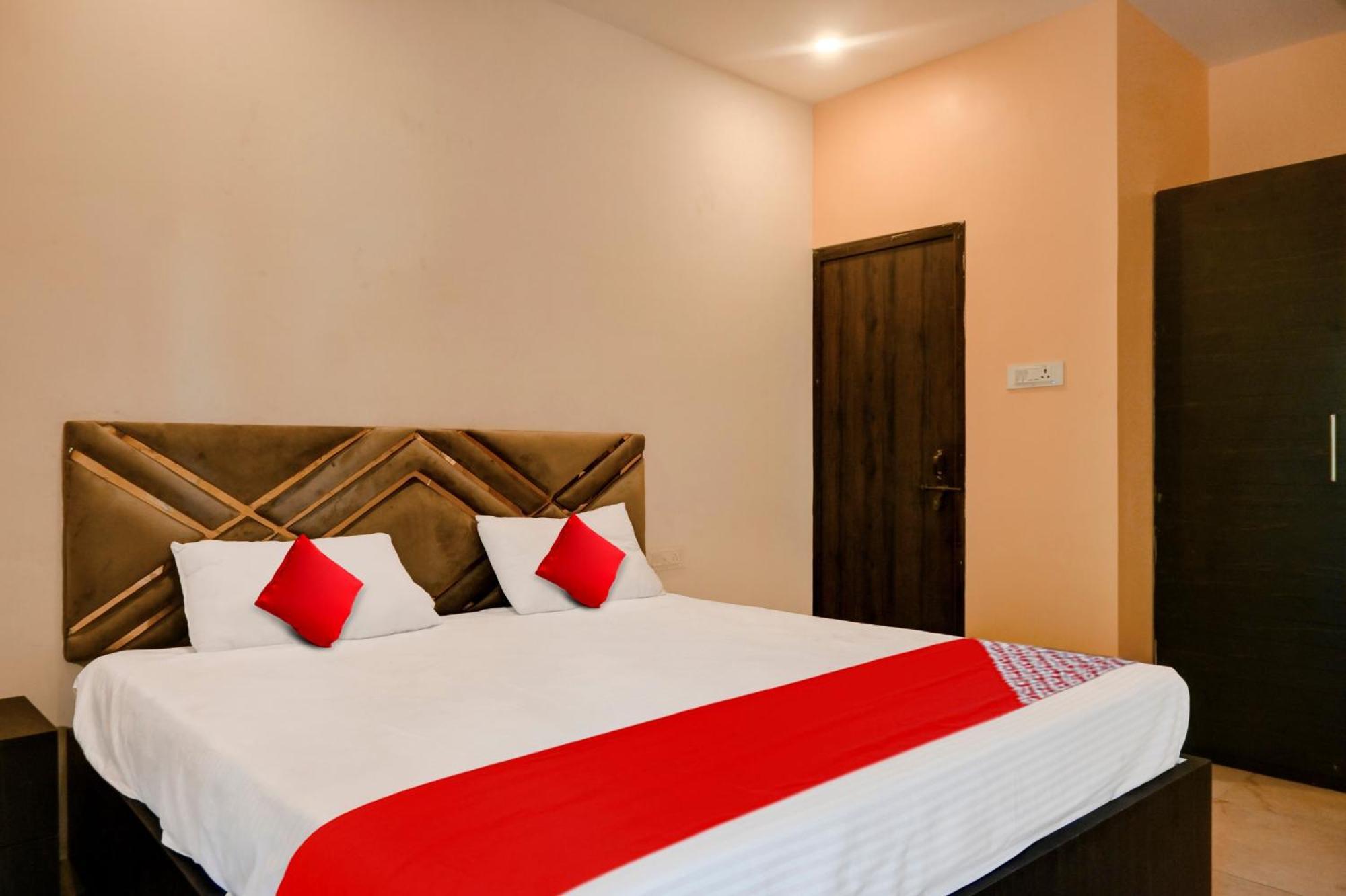 Hotel O Club Toronto Durg Экстерьер фото